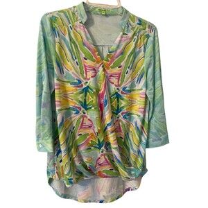 Trisha Tyler Beautiful Pastel Blouse Size Medium 3/4 Button Sleeves Stretch Nice